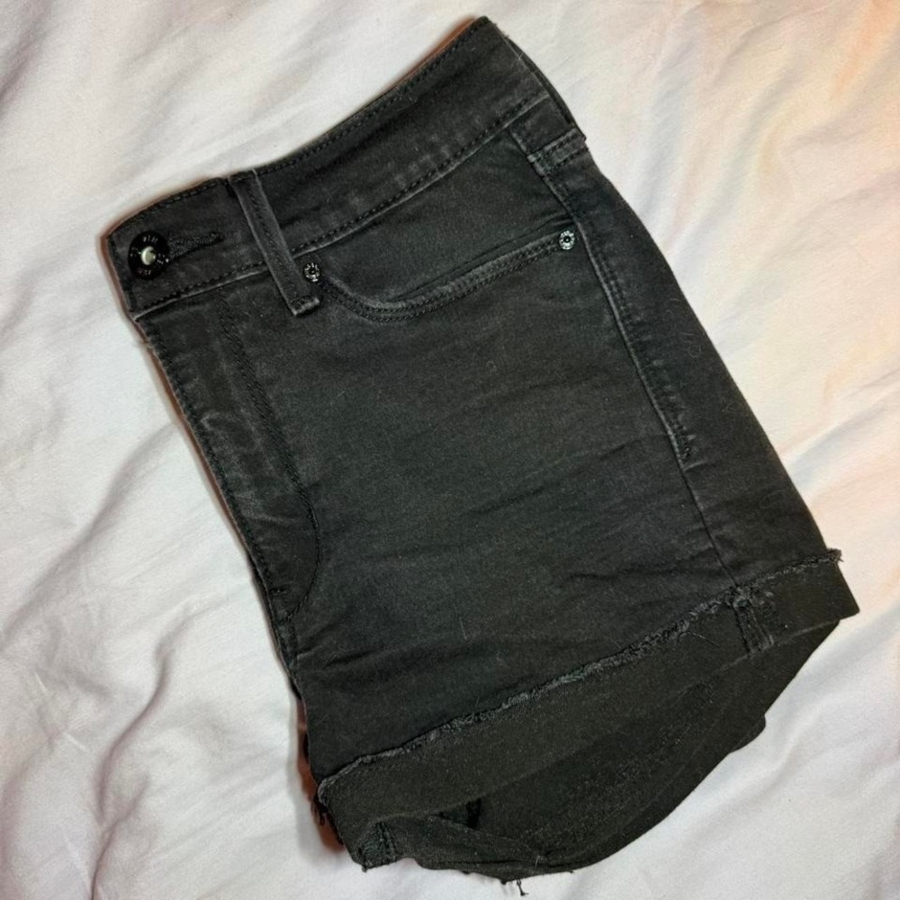 Denizen Levi's Black Jean Shorts‎ with Cuffed Hem Women's Size 7